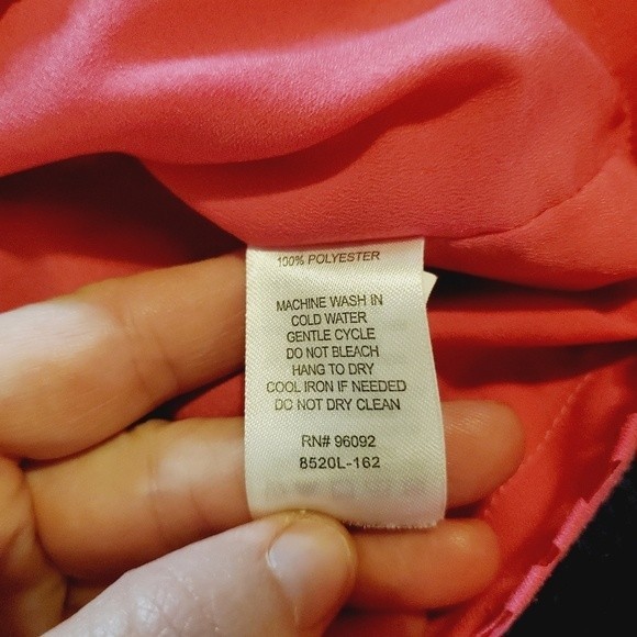 Hot Pink eyelet cutouts sleeveless buttons up the back Top size XL - Picture 8 of 8